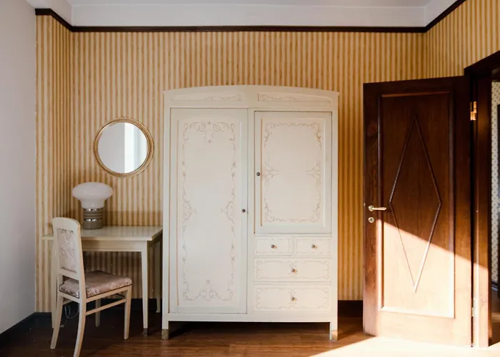 In Lina By Solutions Brunate